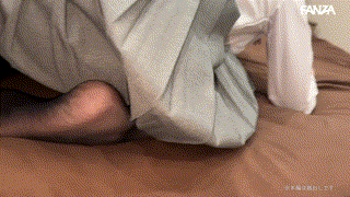 smuk190【こはる】素人ムクムク エロGIF 1